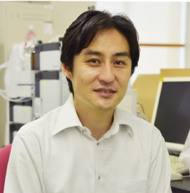 医療ビジネス薬科学科スポーツ薬学コース 講師 縣 右門